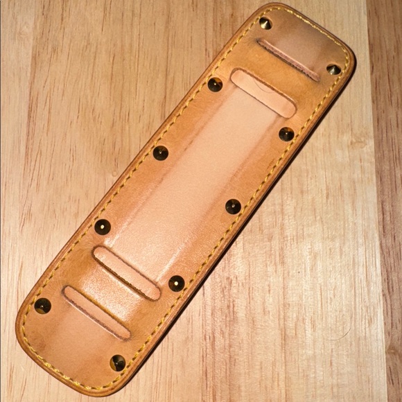 Louis Vuitton studded vachetta Leather Bag shoulder pad - Picture 1 of 3